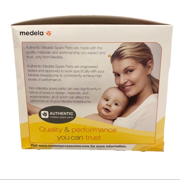 MEDELA Breastmilk Collection & Storage Gift Set Box 6 Bottles and Lids - Picture 2 of 5